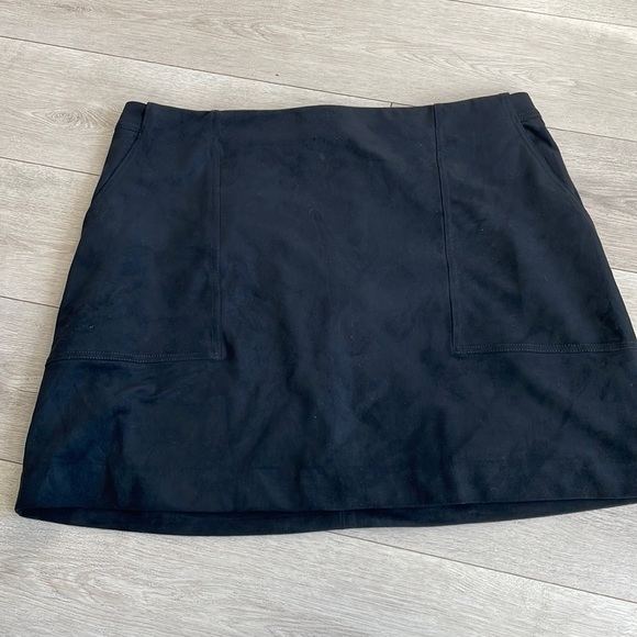 Banana republic suede skirt with pockets - Picture 1 of 10